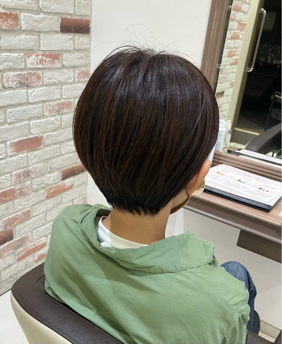 ショート ショートヘア ☂️Ash 新杉田☂️山本のヘアスタイル
