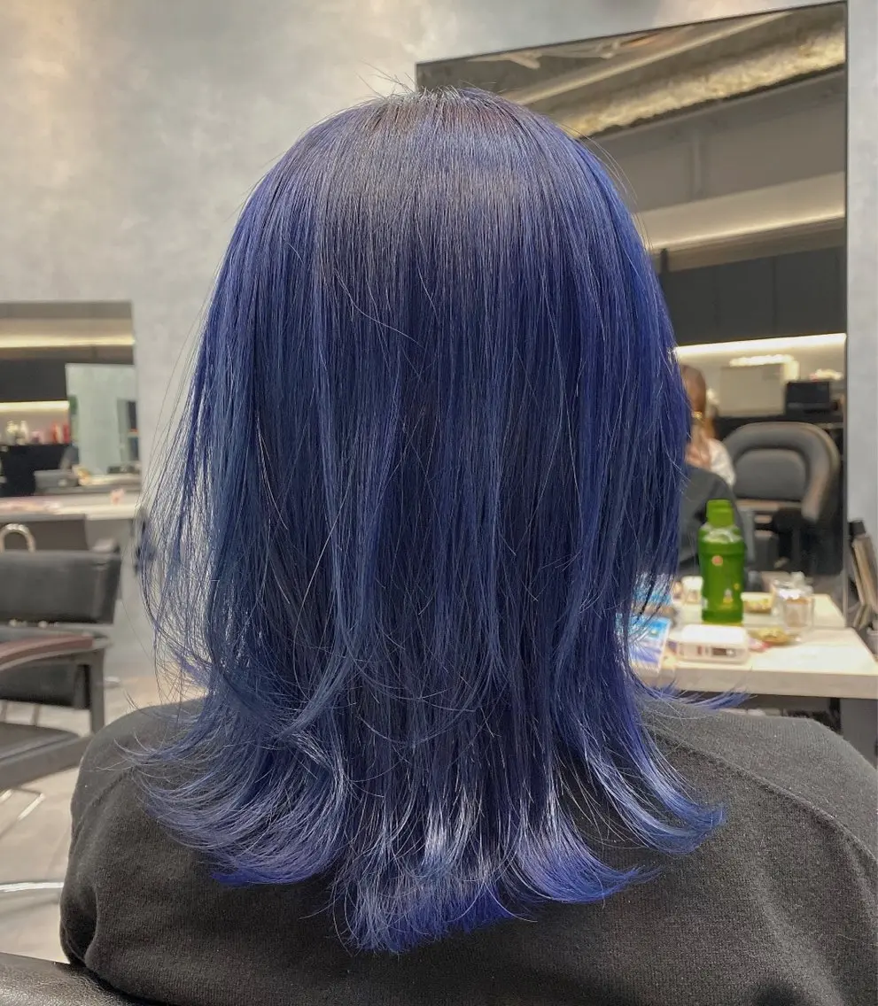 セミロング カラー カット ヘアカラー 🦩レイヤー|透明感 カラー🦩makoのヘアスタイル