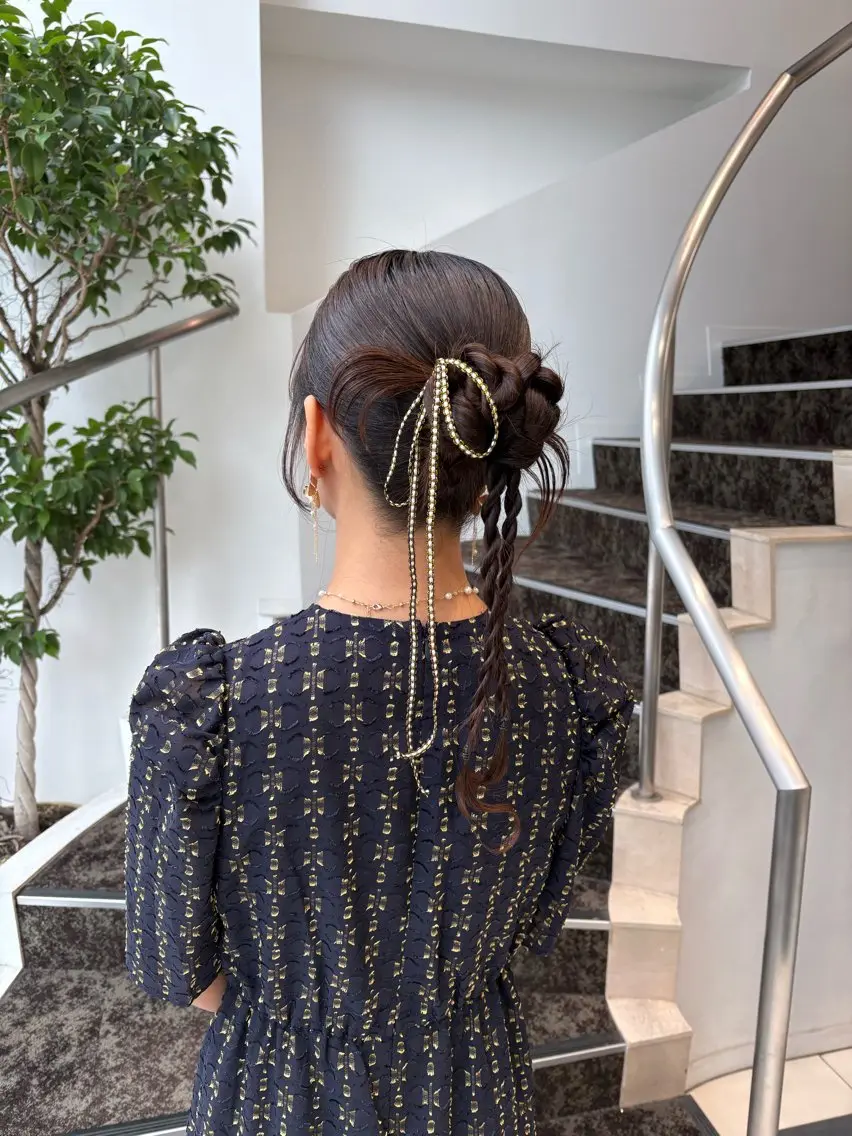 セミロング ヘアセット BiBi 藪 菜月のヘアスタイル
