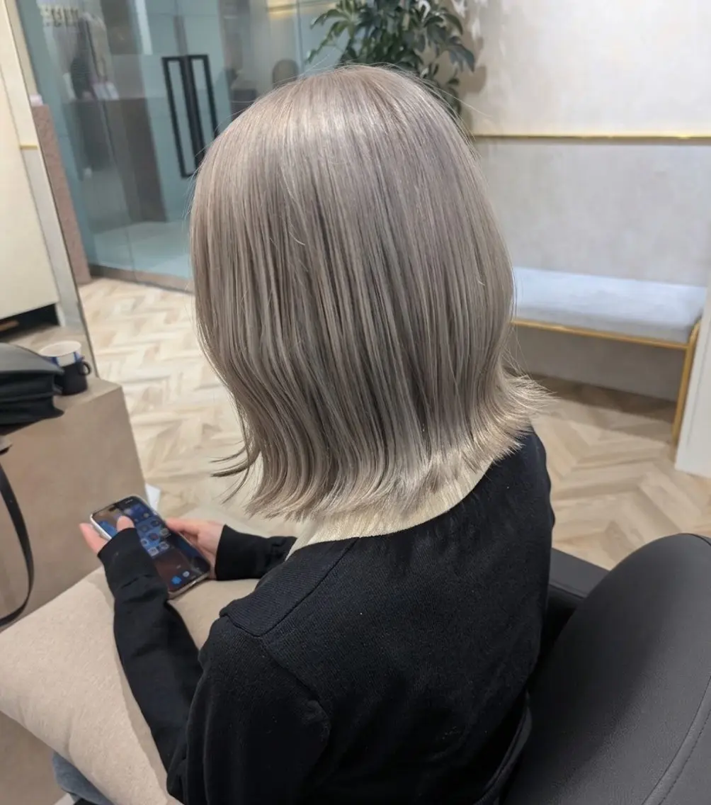 カラー ミディアム ブリーチ ケアブリーチ グレージュ カット ヘアカラー ブリーチなしWカラー 【艶感✨透明感】中澤のヘアスタイル