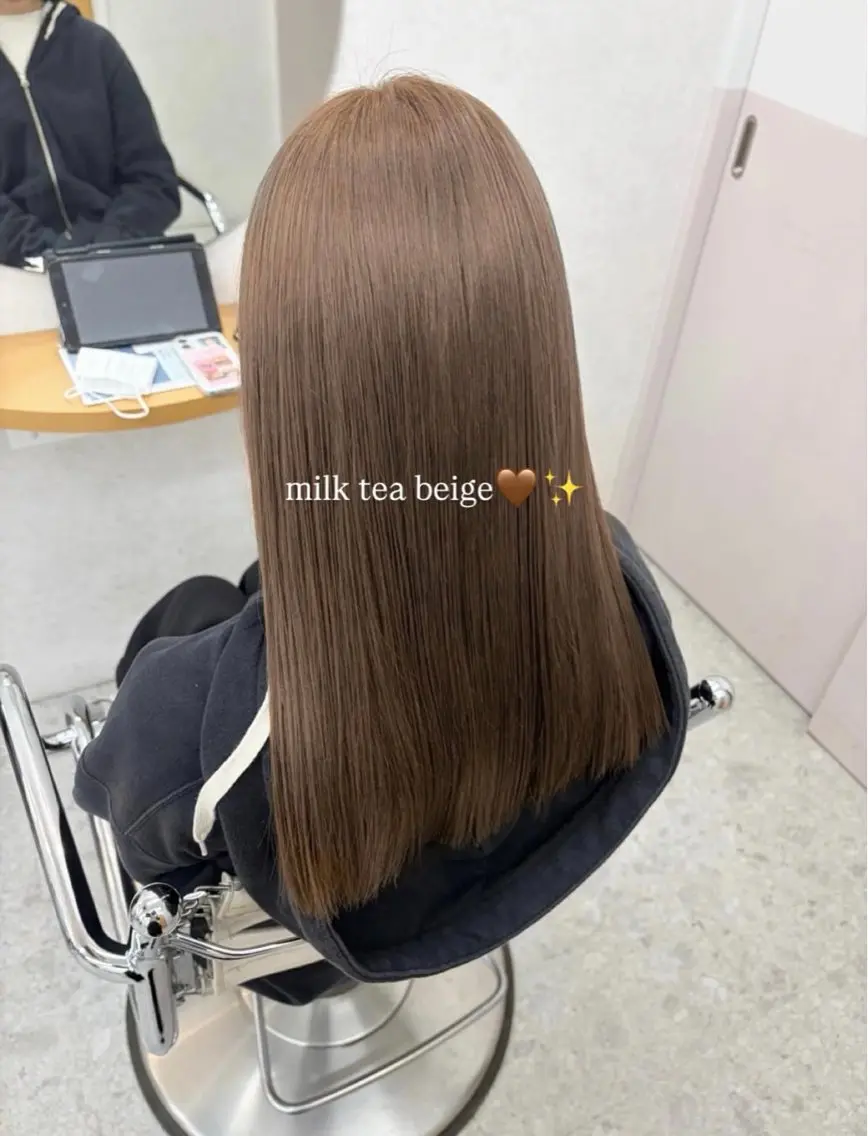 セミロング ヘアカラー リン🔔ボブ cut まろやかベージュ🤎のヘアスタイル