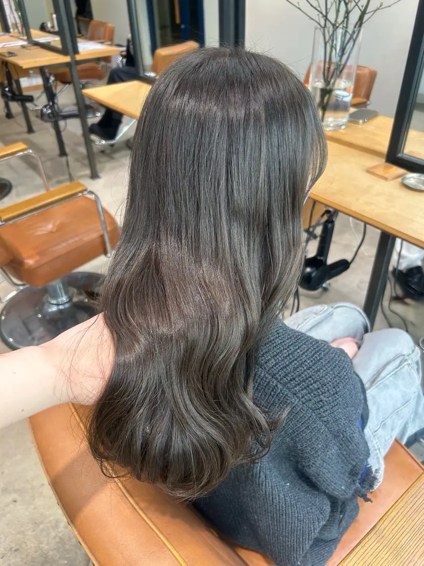 ロング カラー カット ヘアカラー トリートメント 透明感カラー レイヤーカット りなのヘアスタイル