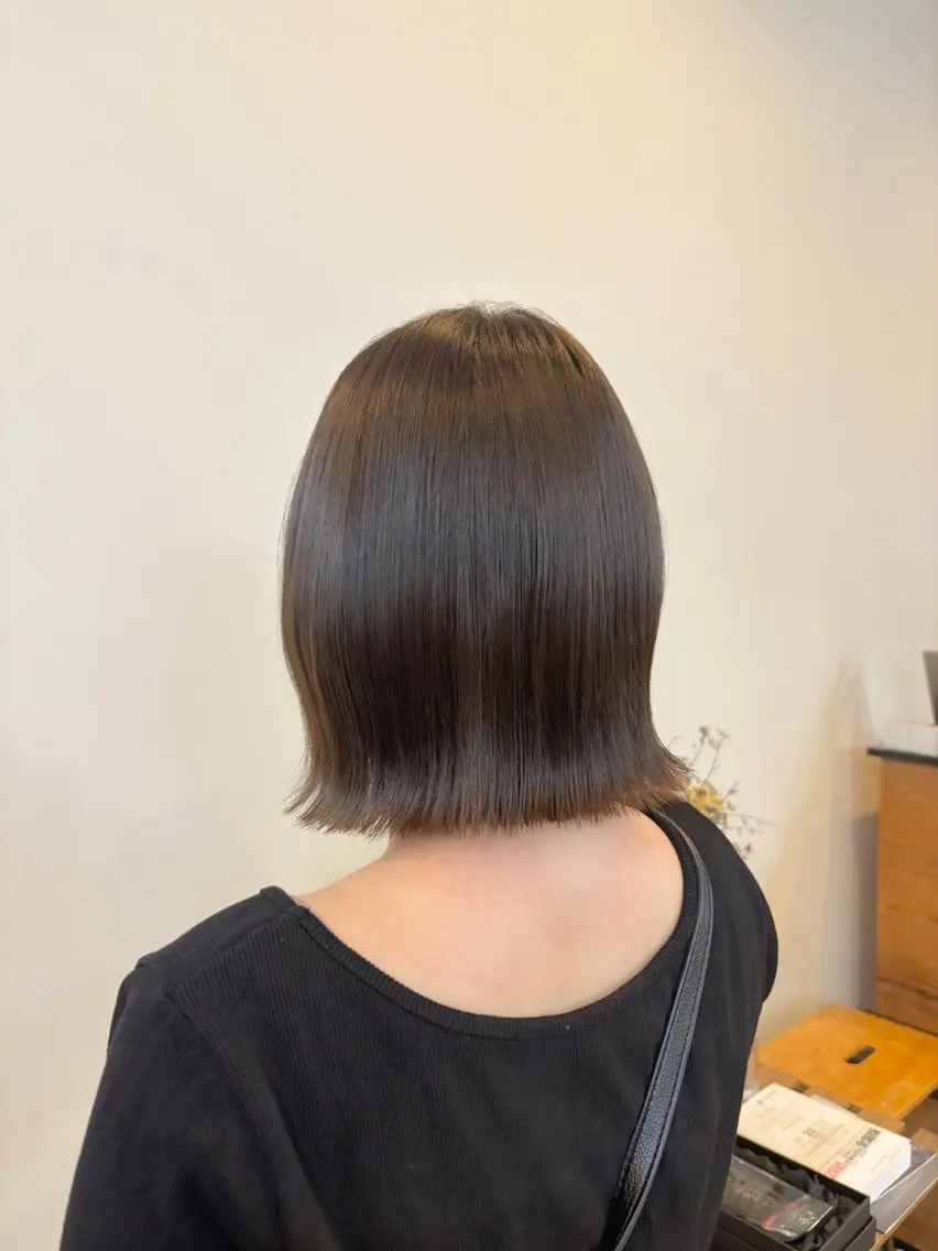 ショート カラー アッシュ アッシュブラウン ブラウンカラー ケアカラー plus HAIR いずみのヘアスタイル