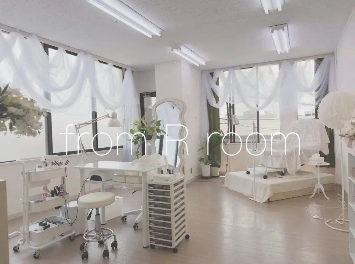 from R room_nailのネイルデザイン