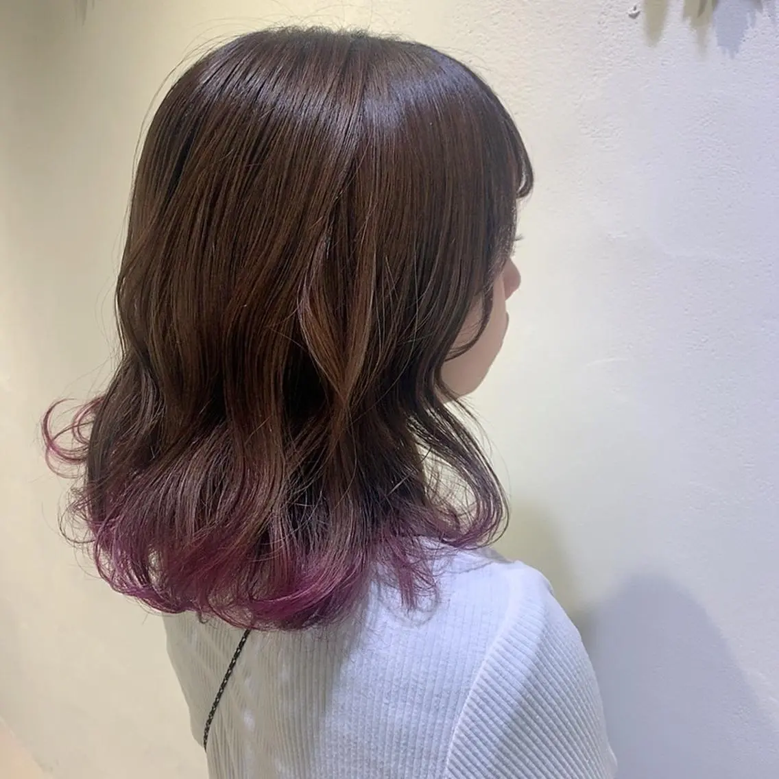 ミディアム カラー 透明感ハイトーン🦄 キラ🌈のヘアスタイル