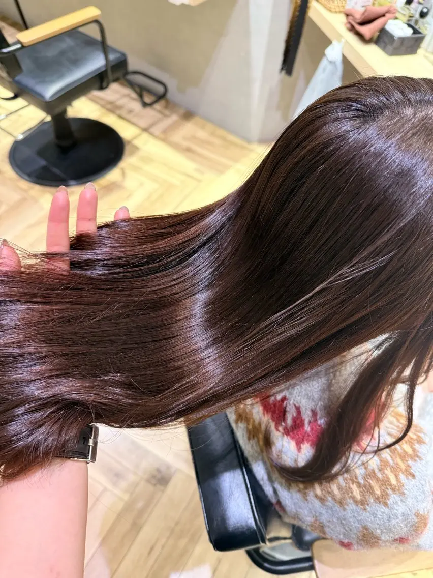 ロング ヘアカラー 坂本 采音のヘアスタイル