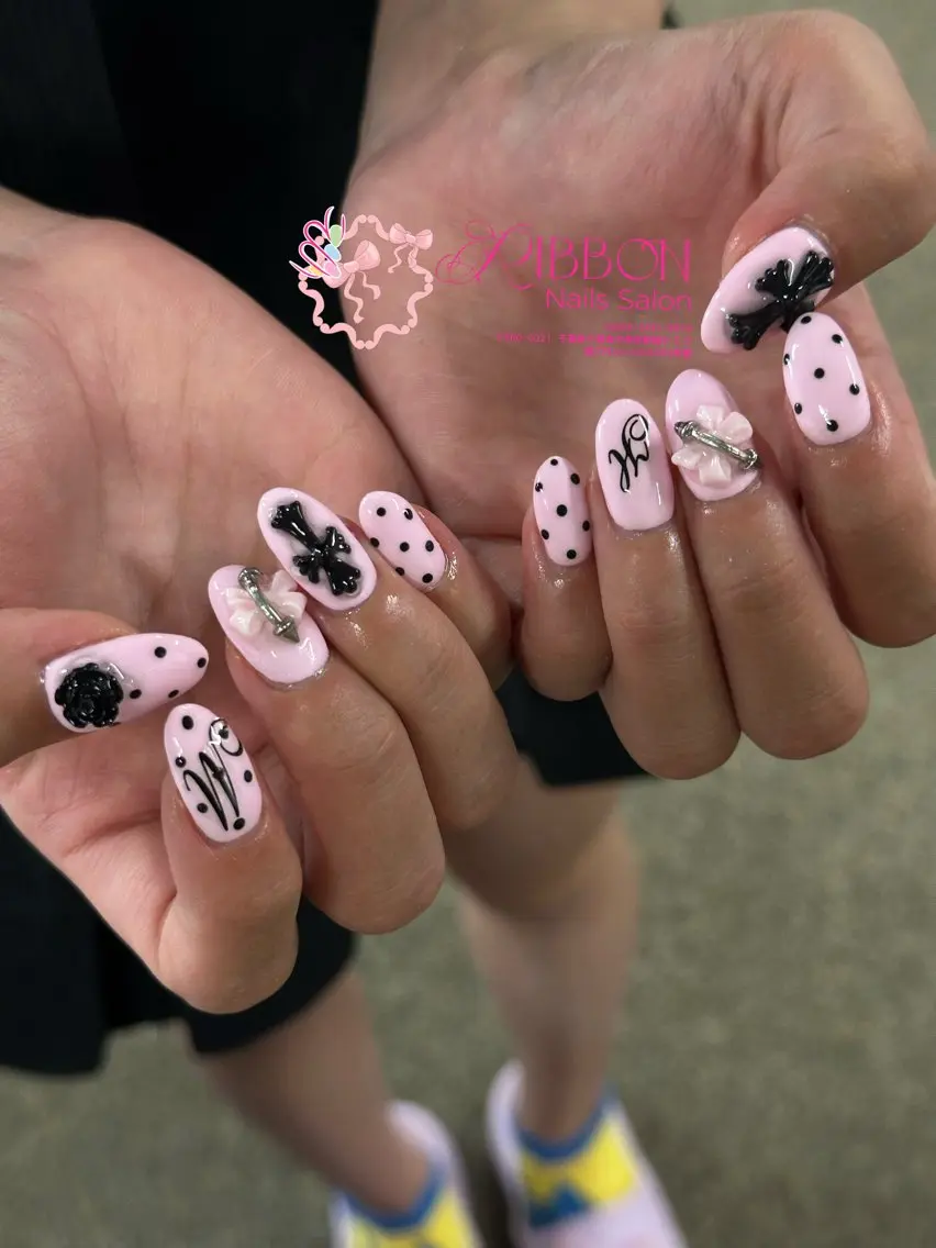 ネイル フットネイル フレンチネイル ジェルネイル マグネットネイル 持ち込み ハンドネイル Ribbonnail salonのネイルデザイン