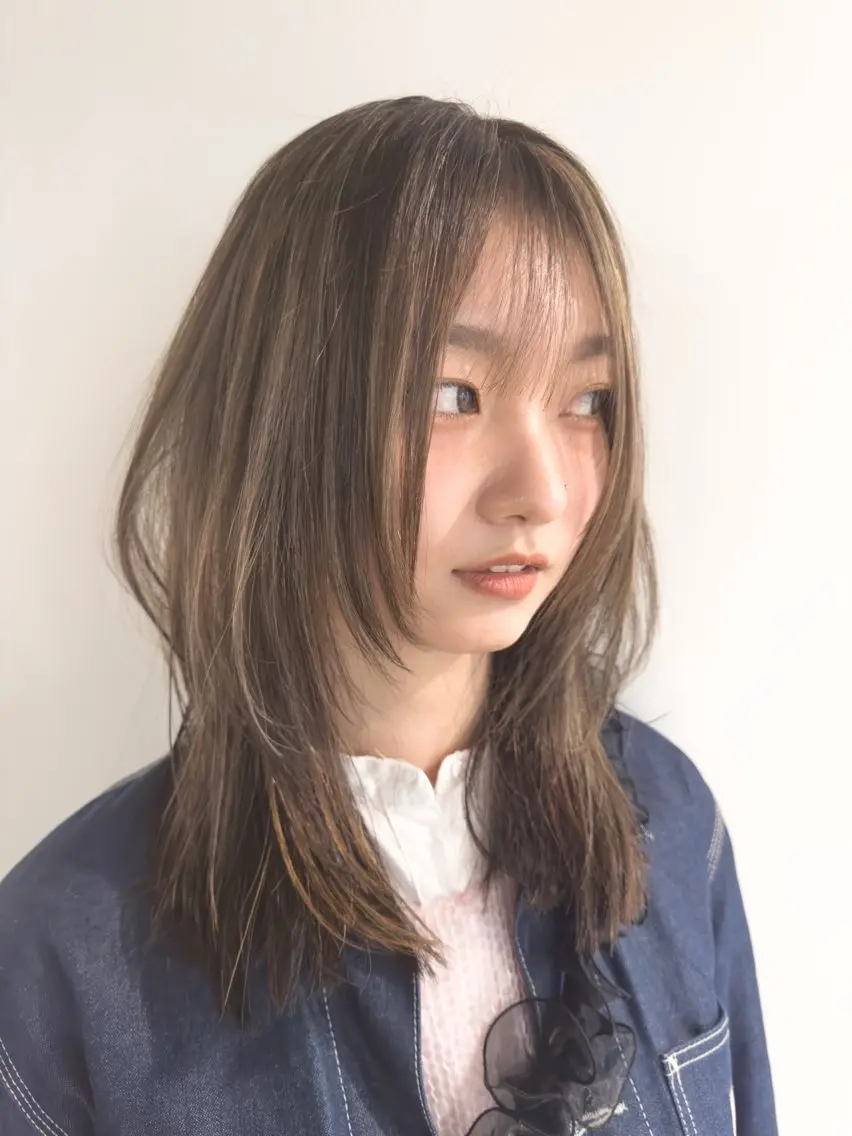 ミディアム カット saki|大名 パーマ|ハイトーンのヘアスタイル
