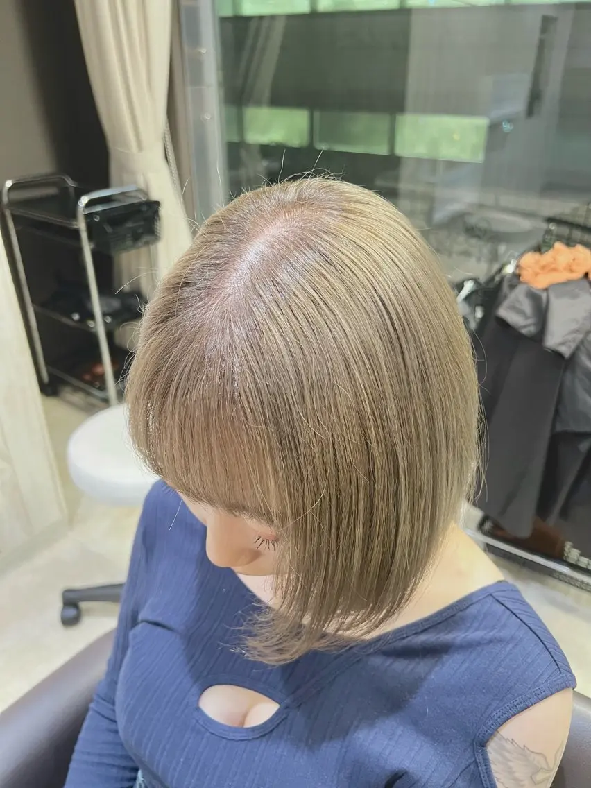 【人気No.2】カット+ホワイトブリーチダブルカラー💁♀️✨の写真