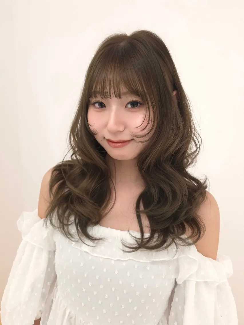 セミロング カラー カット ヘアカラー 髪質改善 / coa しずく🐈‍⬛のヘアスタイル