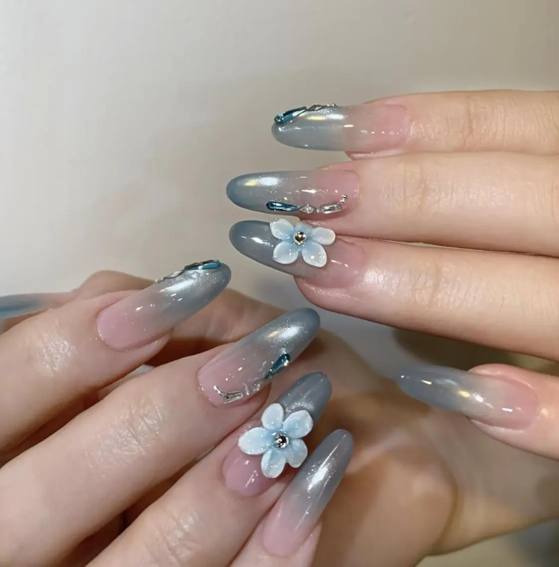ネイル ハンドネイル 🎀 Ayaka_nailのネイルデザイン