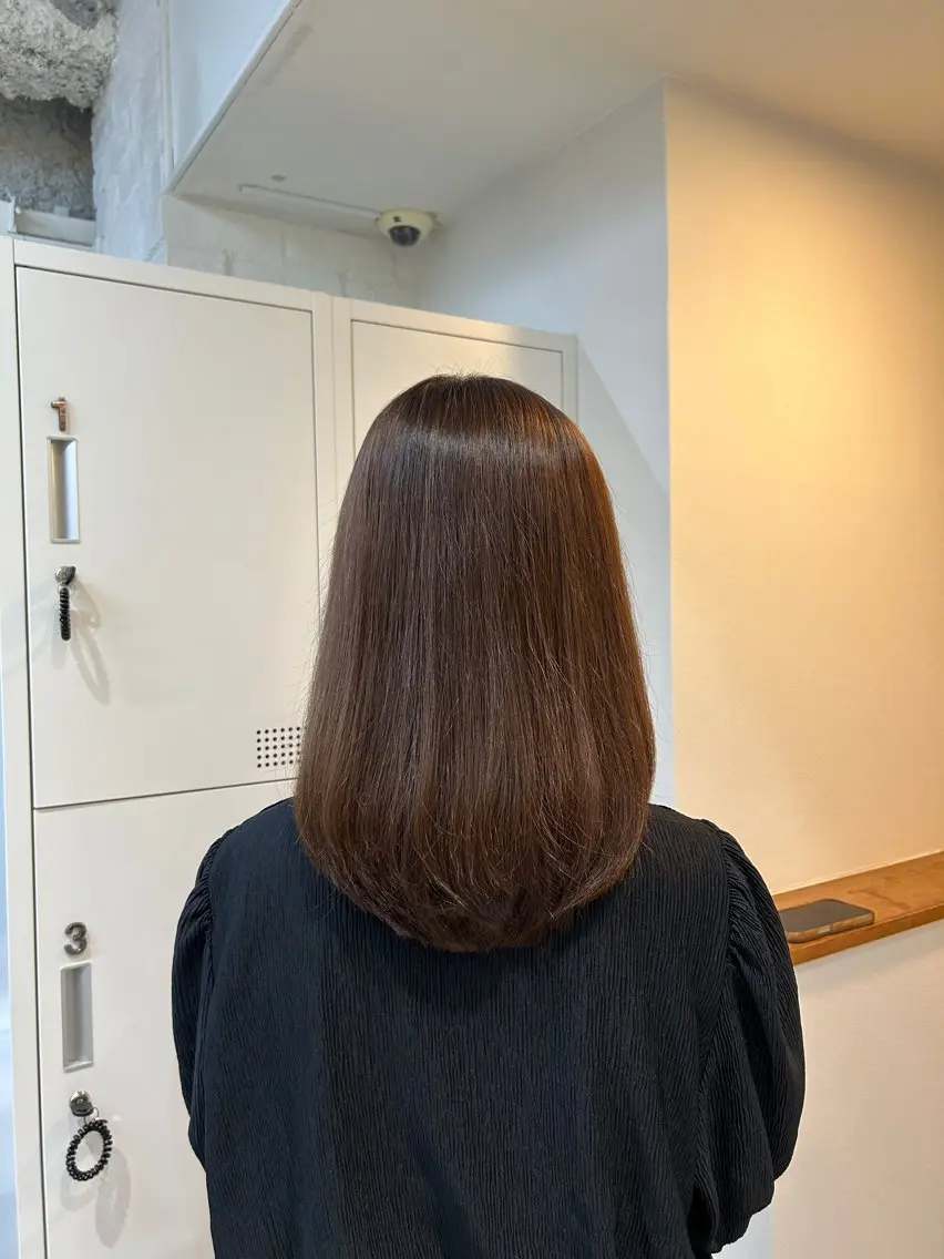 ミディアム レイヤーカット UNBIRTHDAY ゆづみのヘアスタイル