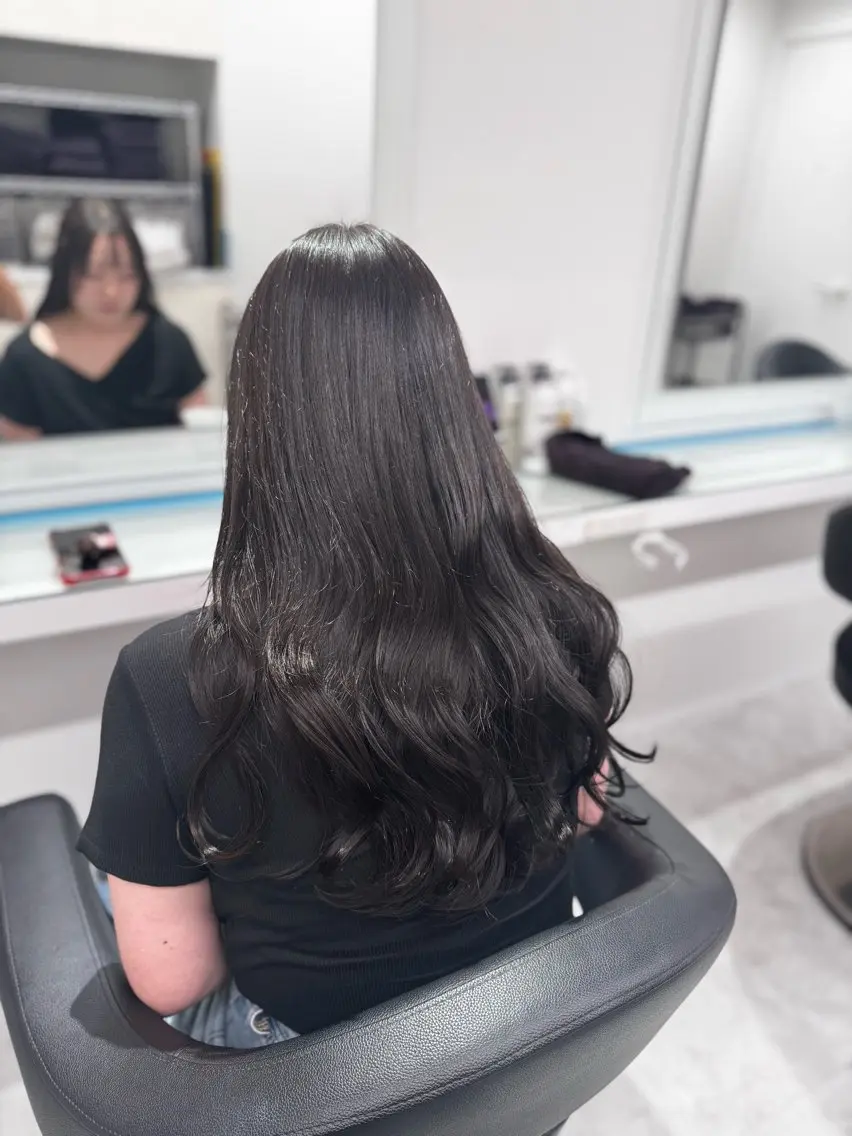 ロング カラー ヘアアレンジ 透け上品ハイトーン 職人ゆうと🤍のヘアスタイル