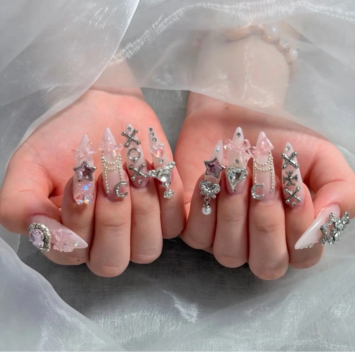 ネイル ハンドネイル Rinaky Amee Nailのネイルデザイン