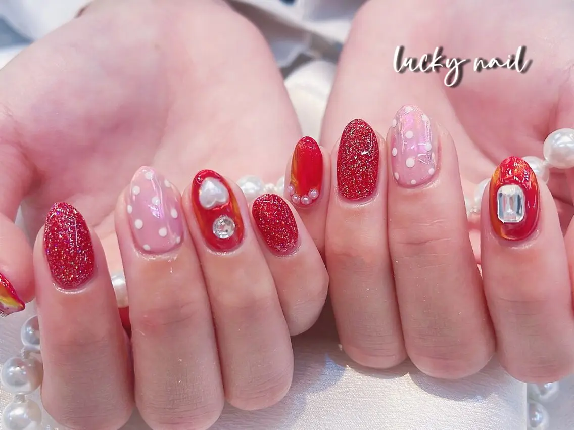 ネイル チークネイル 長さ出し ジェルネイル マグネットネイル 持ち込み Lucky nail  小林和希のネイルデザイン