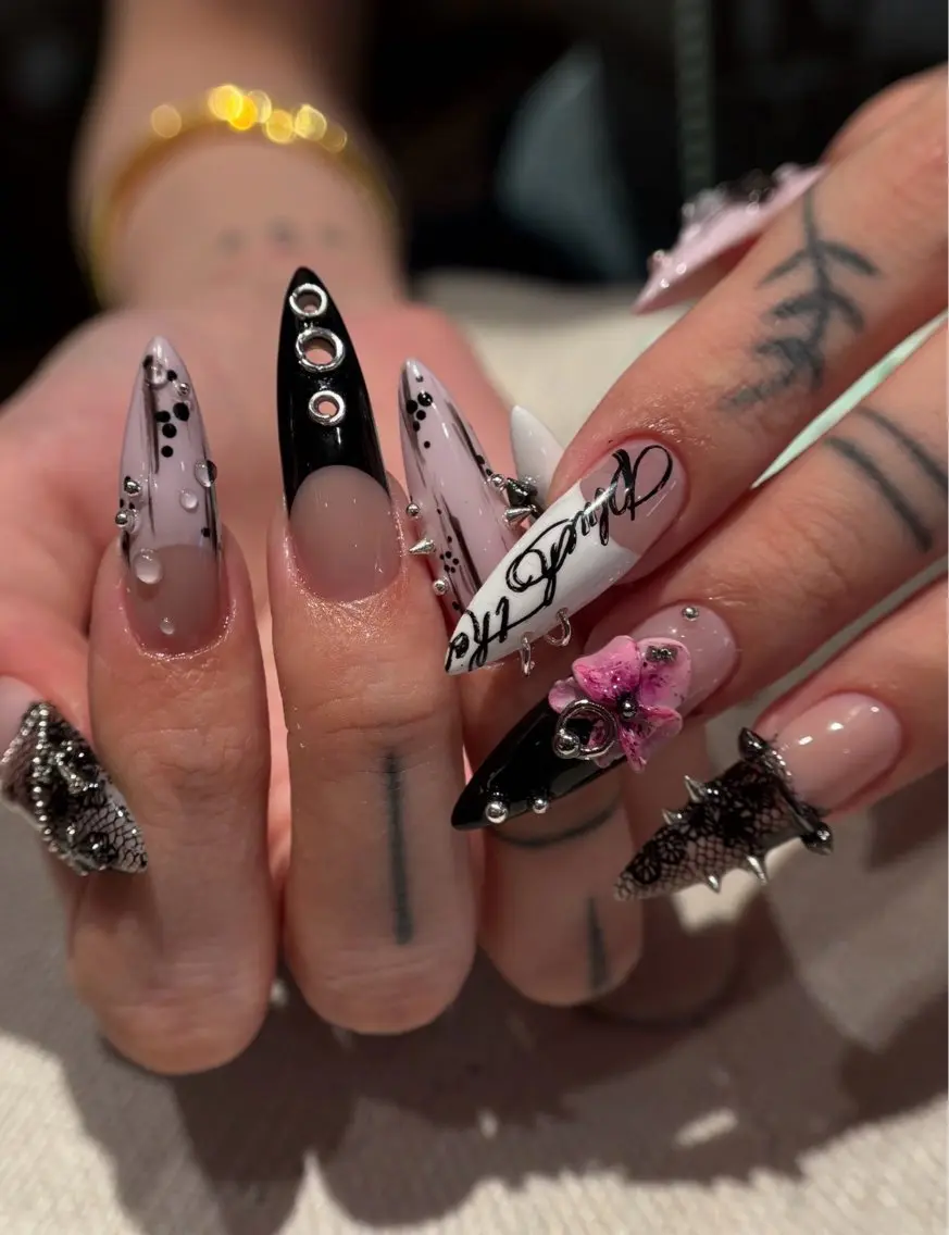 ネイル ハンドネイル Mika Nails 心斎橋のネイルデザイン