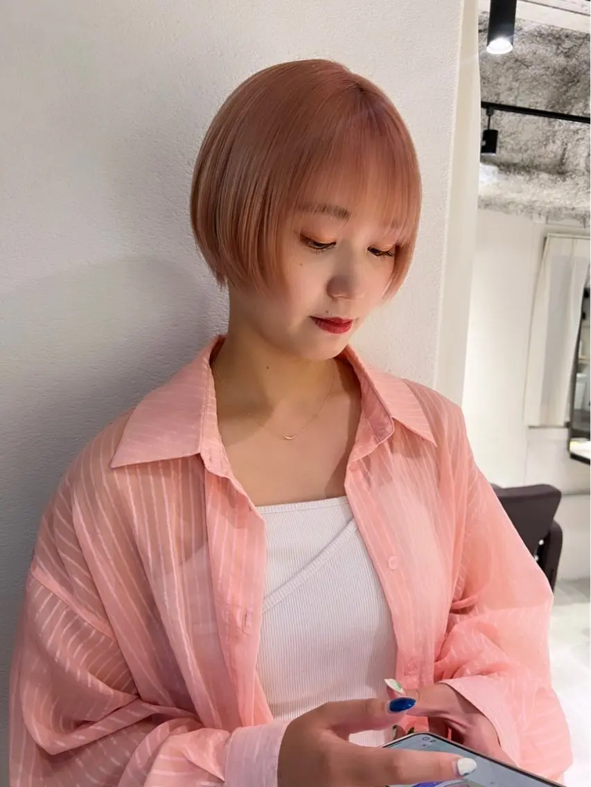 ショート カラー ブリーチ ケアブリーチ 透明感カラー デザインカラー ダブルカラー ハイトーン/ボブ 🎀sonokaのヘアスタイル