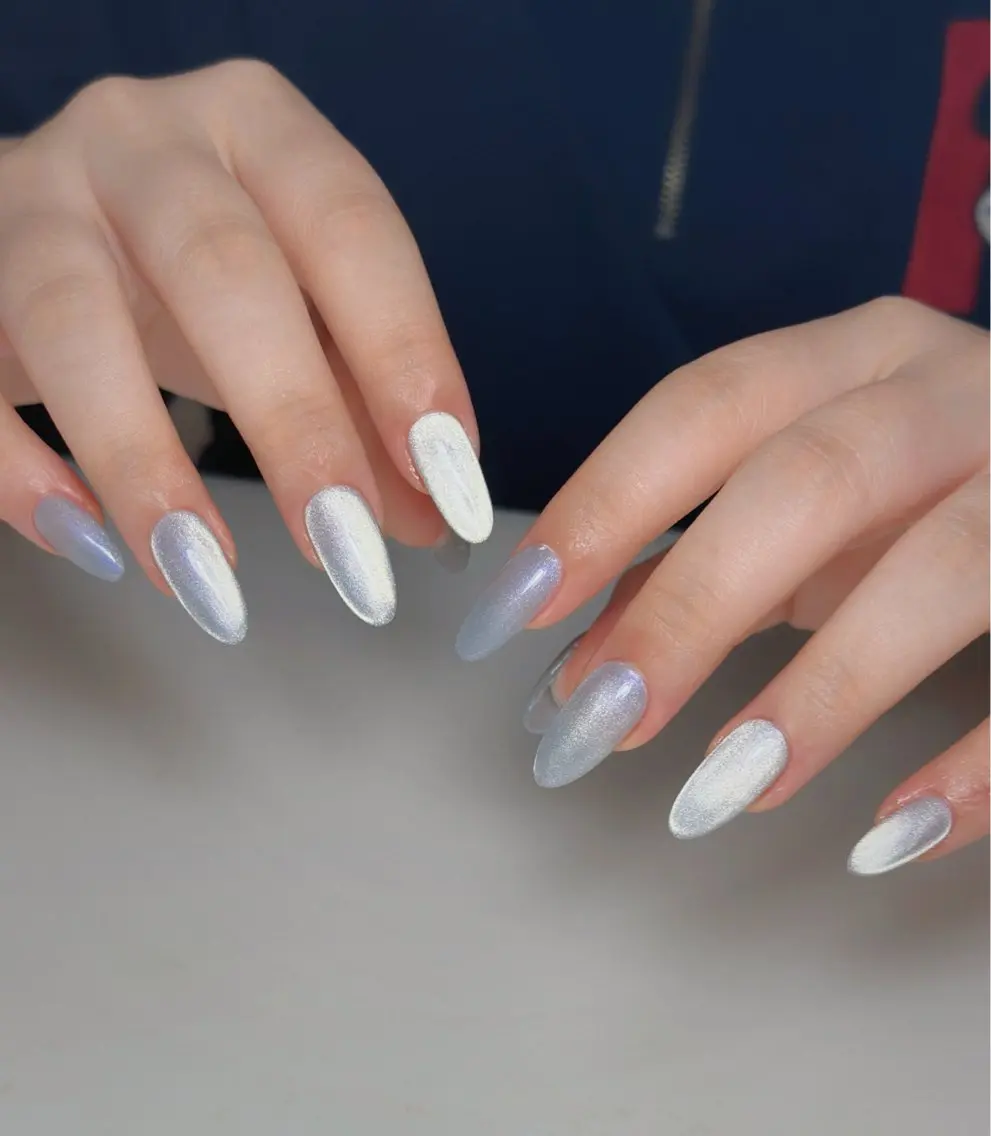 ネイル オーロラネイル 長さ出し フットネイル 韓国ネイル ラメ(グリッター) ハンドネイル 👍thumbs up nail👍のネイルデザイン