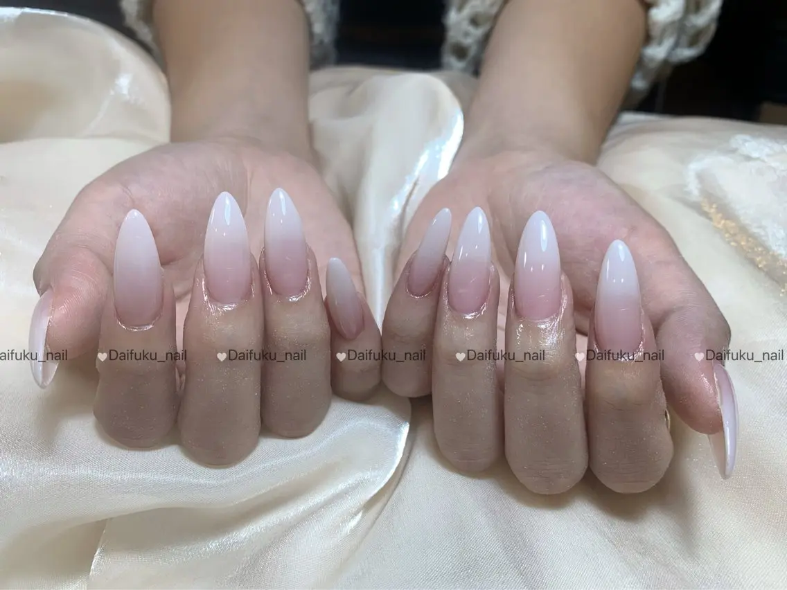 セミロング ハンドネイル Daifuku nailsのネイルデザイン