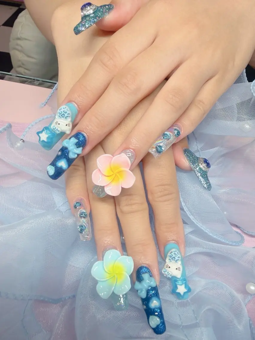 ネイル ハンドネイル MignonReve ♡EIMI🌈のネイルデザイン