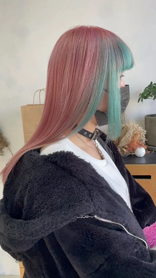 ロング カラー ピンクカラー ヘアカラー 🎨カラー専門家🎨 チャーリーのヘアスタイル