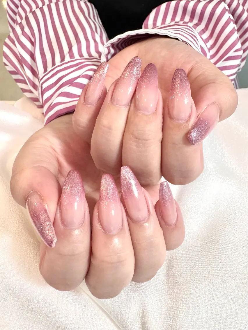 ネイル ラメ(グリッター) ラメグラデーション shiori CHOA  Nailのネイルデザイン