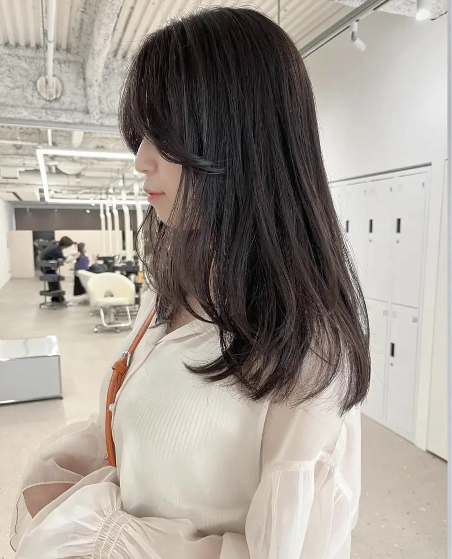 ロング 顔周りカット レイヤーカット 池田 未瑠のヘアスタイル