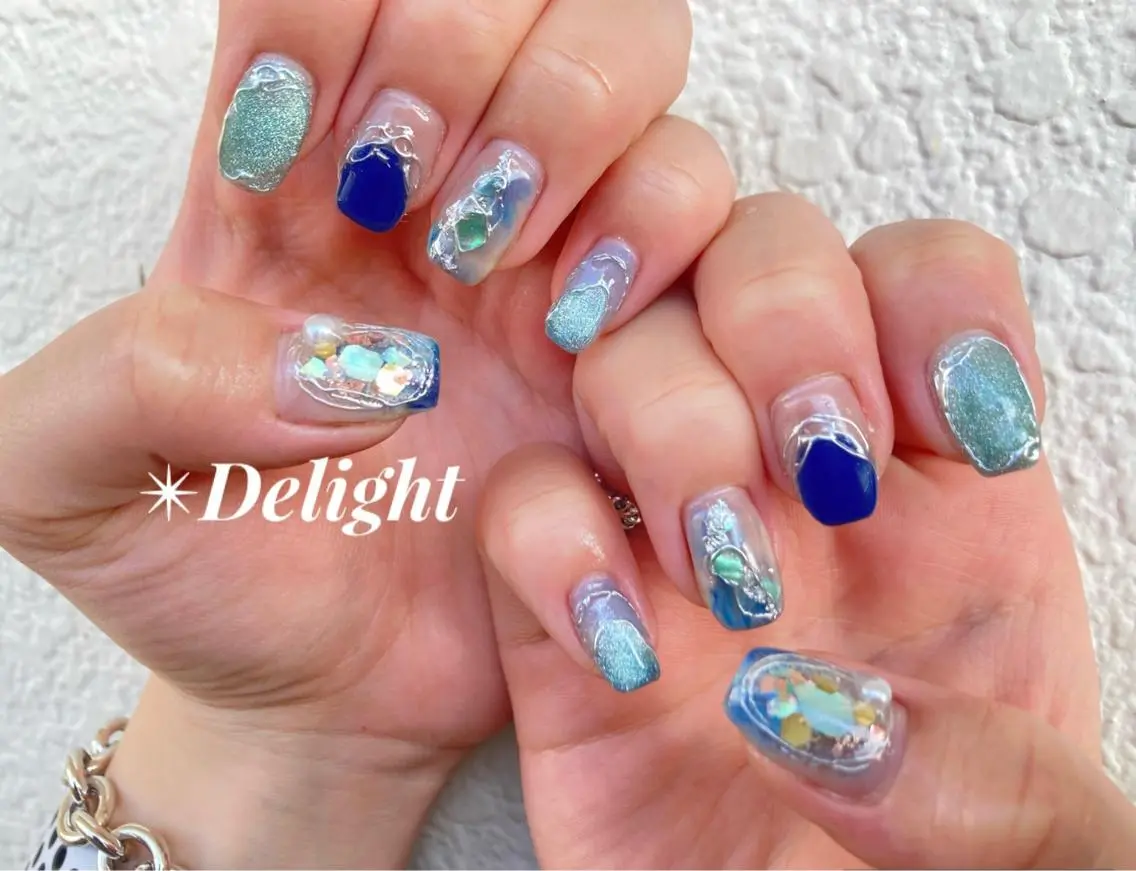 ミディアム ネイル ハンドネイル フットネイル ✴︎ Delightのネイルデザイン
