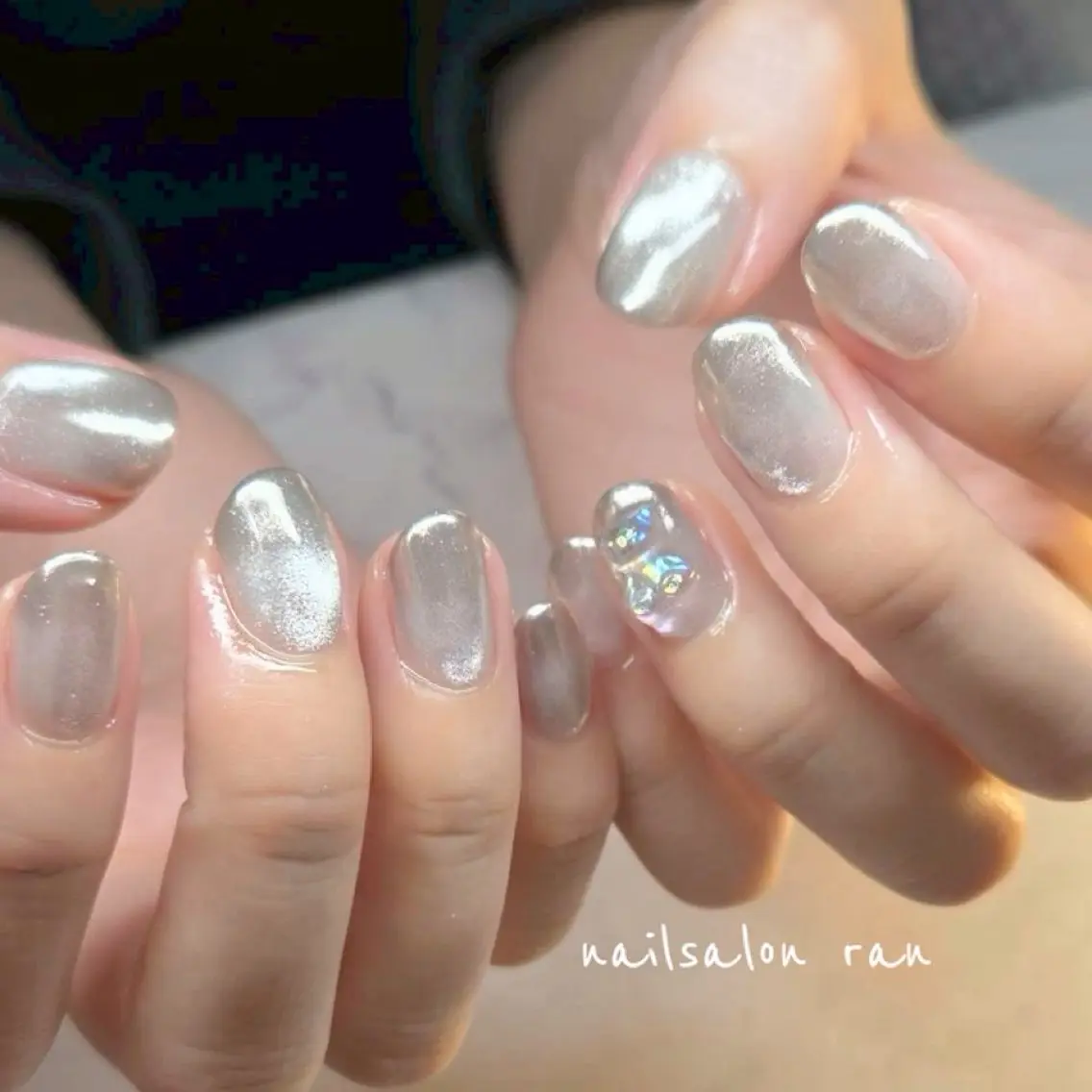 ネイル グラデーション マグネットネイル ミラーネイル ハンドネイル ハンドケア nailsalon ranのネイルデザイン
