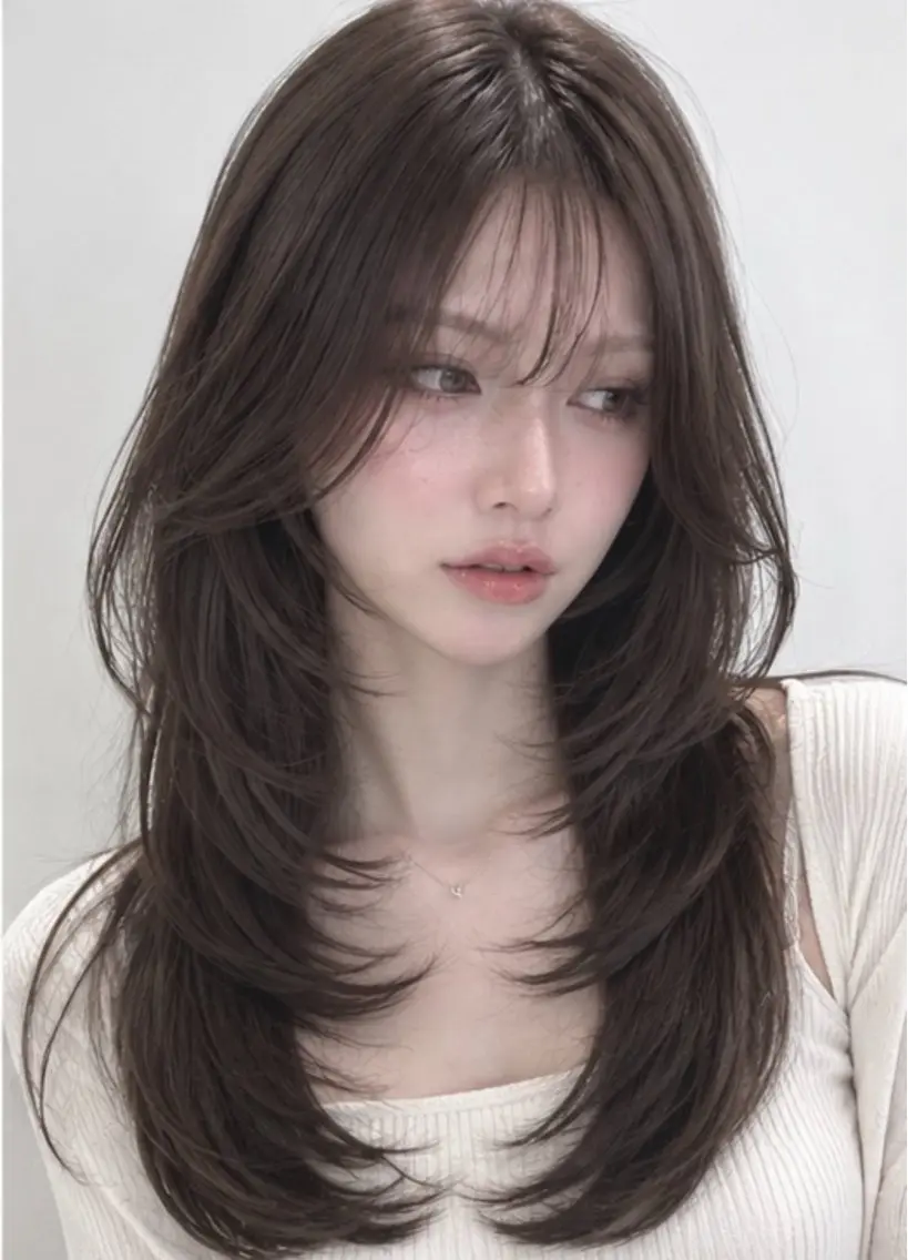ロング カラー ロングレイヤー ベージュカラー ブリーチ ブラウンカラー 透明感カラー カット ヘアカラー トリートメント ダメージレス美容師 🌱水島侑理のヘアスタイル