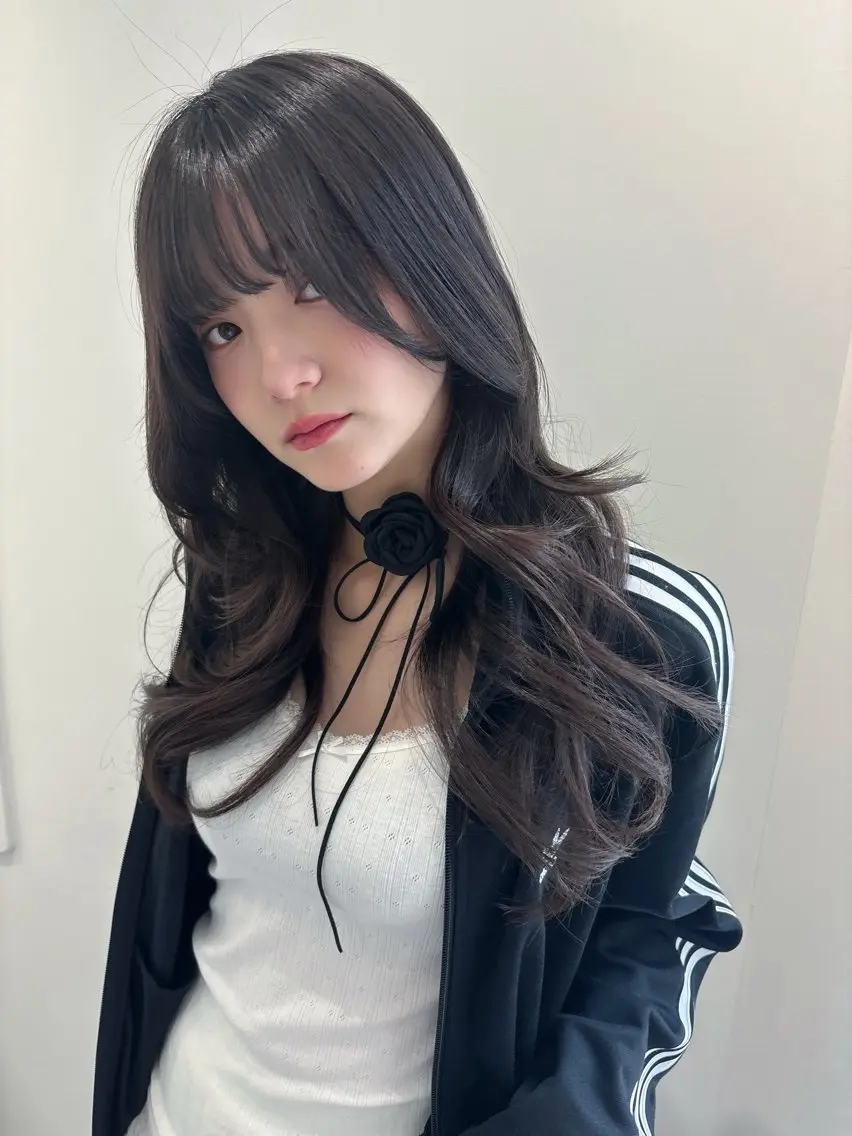 ロング カラー ロングレイヤー くびれヘア ハッシュカット 韓国風ヘア レイヤーカット カット ヘアカラー トリートメント 新宿♥ハッシュカット 暖色カラー♥Unaのヘアスタイル