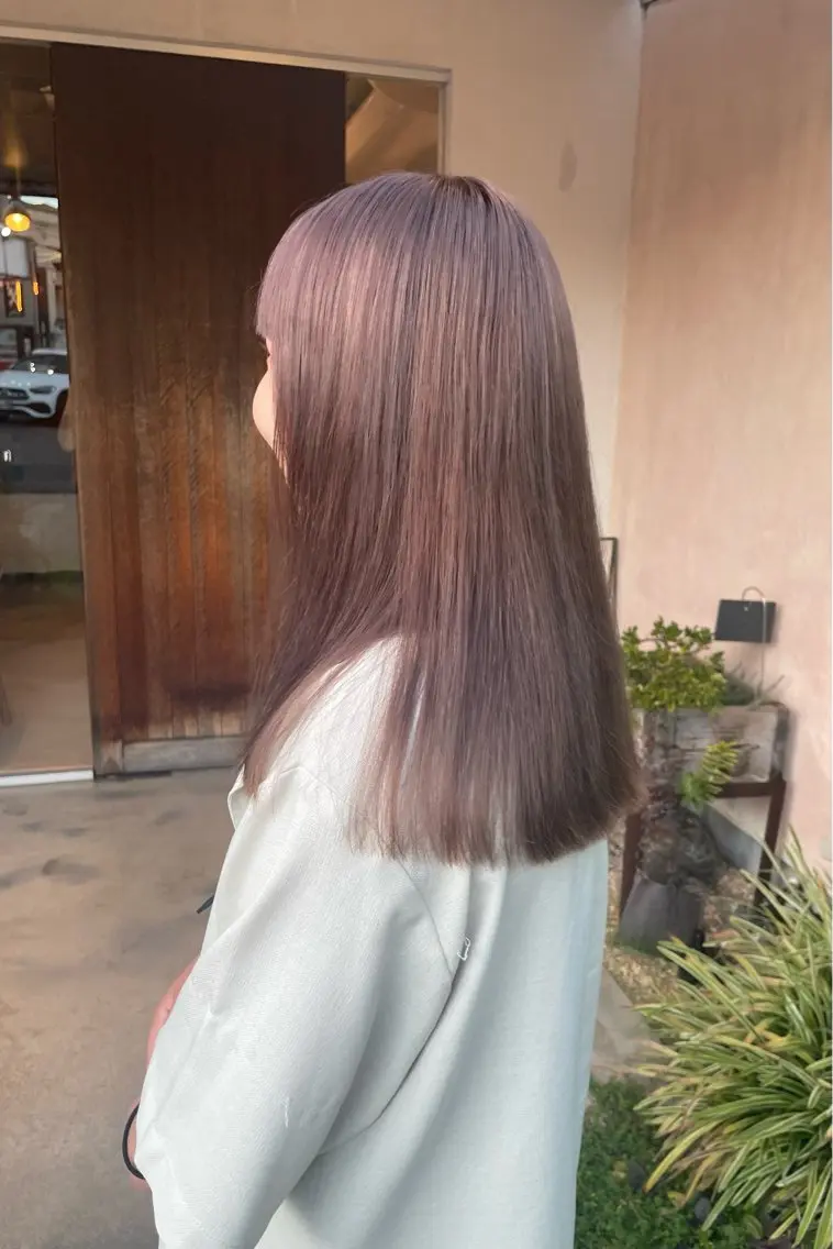 20代限定🌼ケアブリーチ+カット+トリートメントの写真