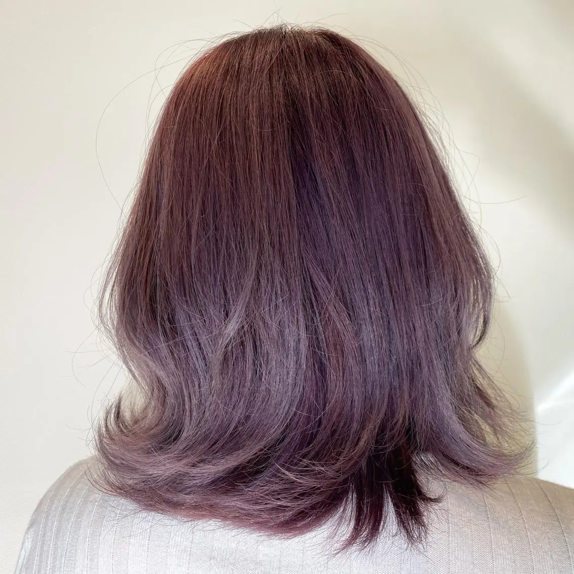 ミディアム カラー 【育休中】EARTH 荒井店HARUNAのヘアスタイル