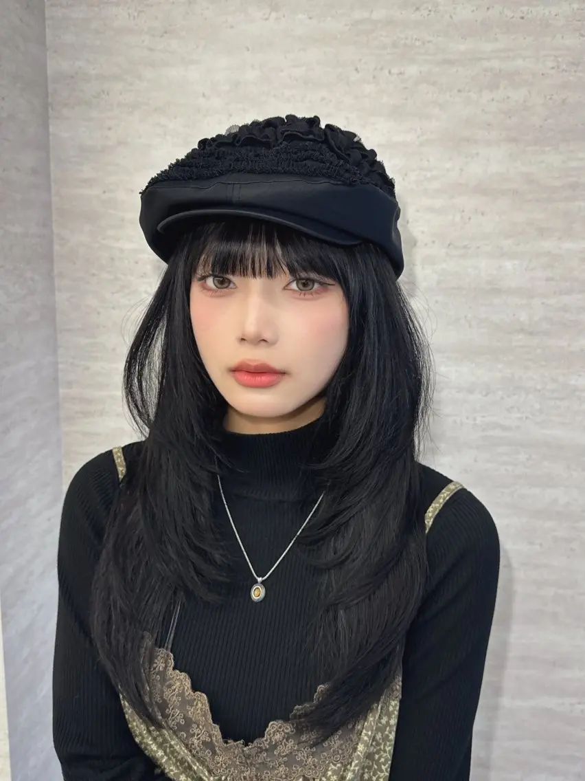 セミロング カラー ヘアアレンジ カット ヘアカラー トリートメント 韓国レイヤーカット/ 儚げカラーチナツのヘアスタイル