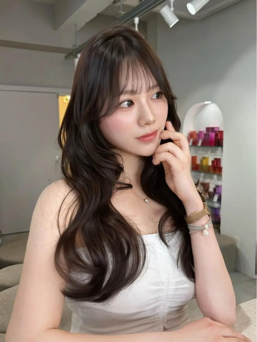 ロング チョコレートブラウン くびれヘア 卒業式のヘアスタイル 学生 韓国風ヘア カット ヘアカラー トリートメント SeiRa☪️ 艶髪 / 透明感のヘアスタイル