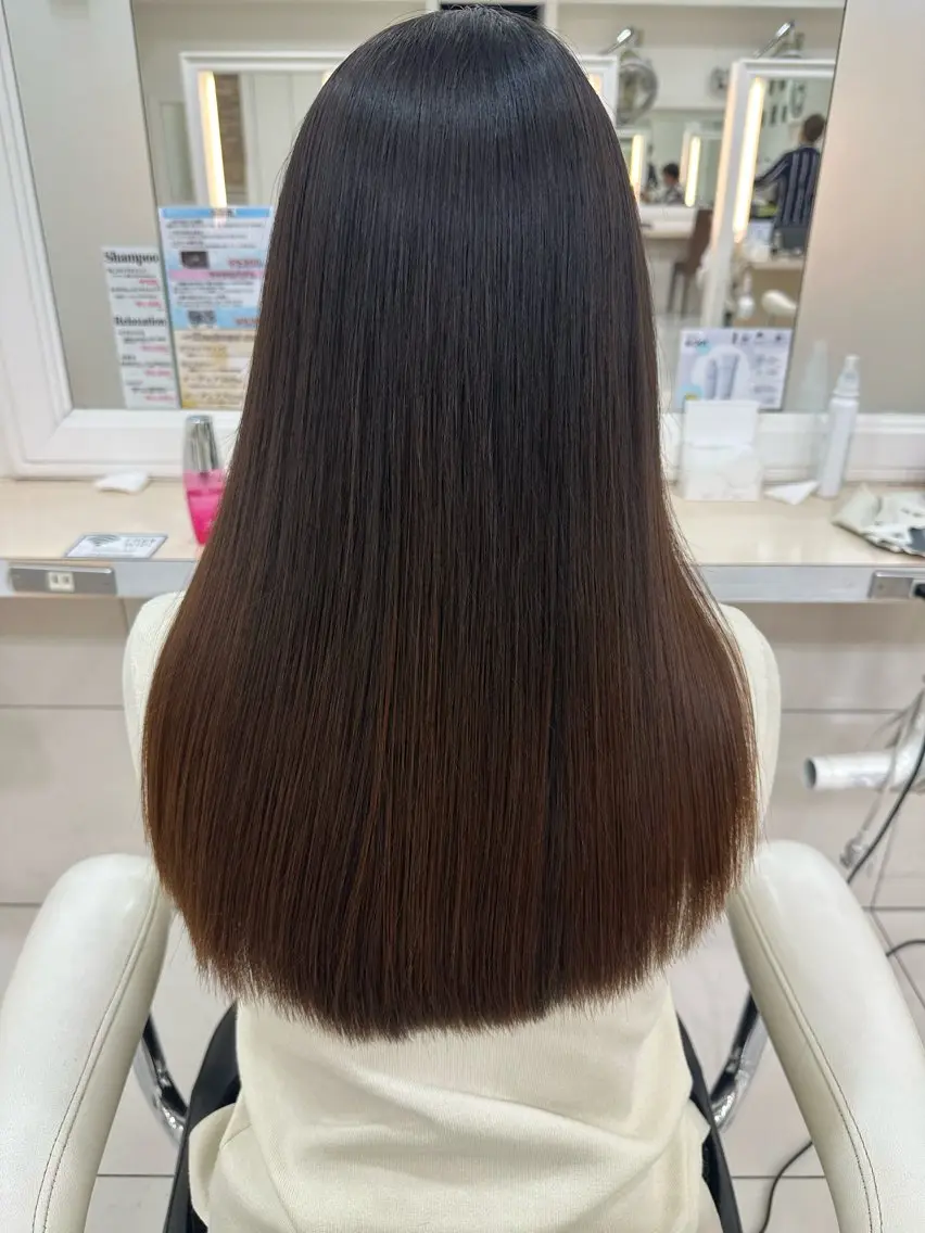 ロング カット 縮毛矯正 トリートメント 伊佐 愛のヘアスタイル