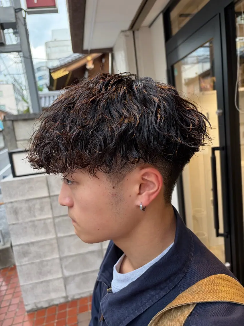 パーマ メンズ フェザーパーマ メンズパーマ スパイキーショート メンズツイストパーマ 波巻きパーマ カット パーマ トリートメント 🌴パーマオタク🌴 長谷川 諒佑🌈のヘアスタイル