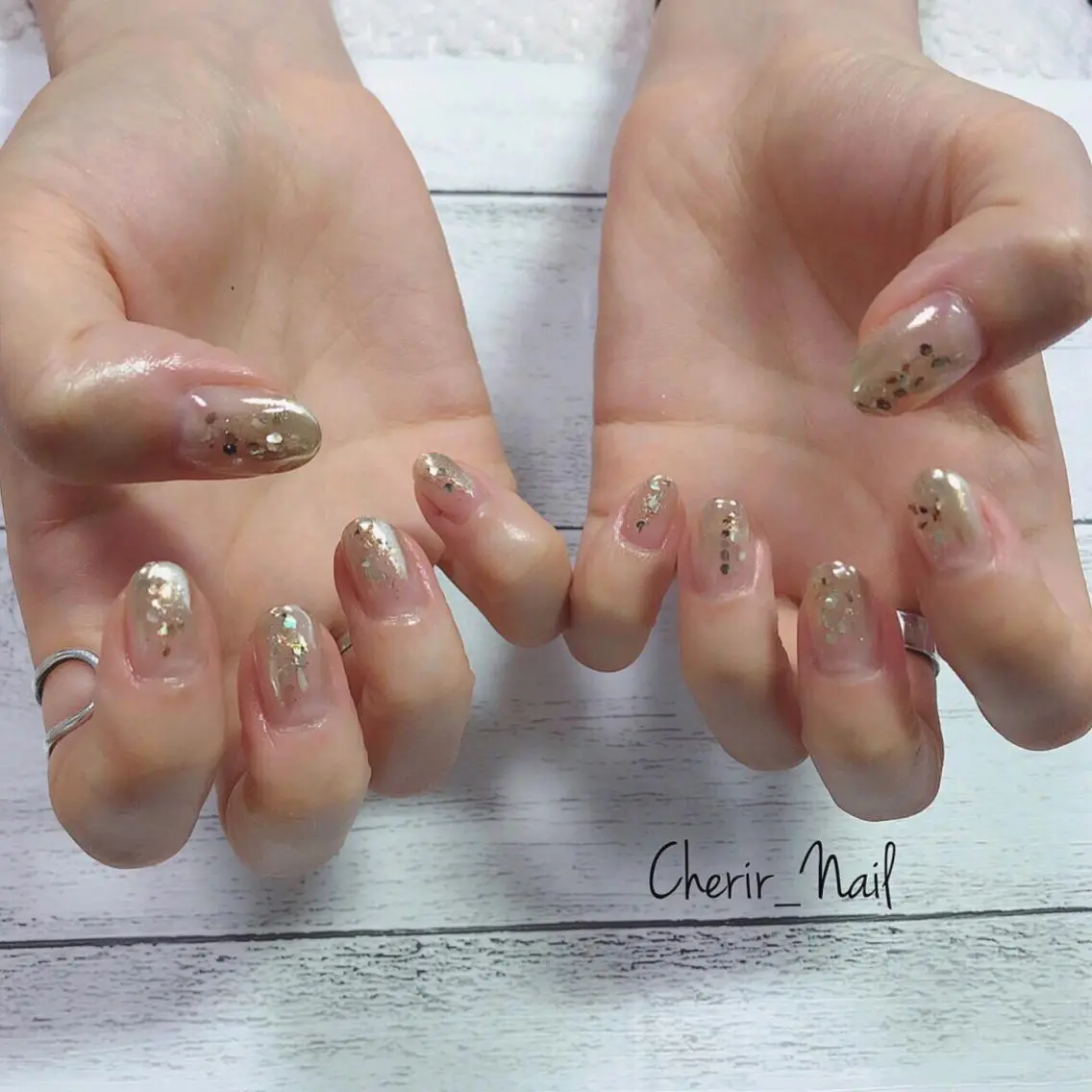 ネイル アートネイル ゴールド ミラーネイル ニュアンスネイル ショートネイル Cherirnail kaoriのネイルデザイン