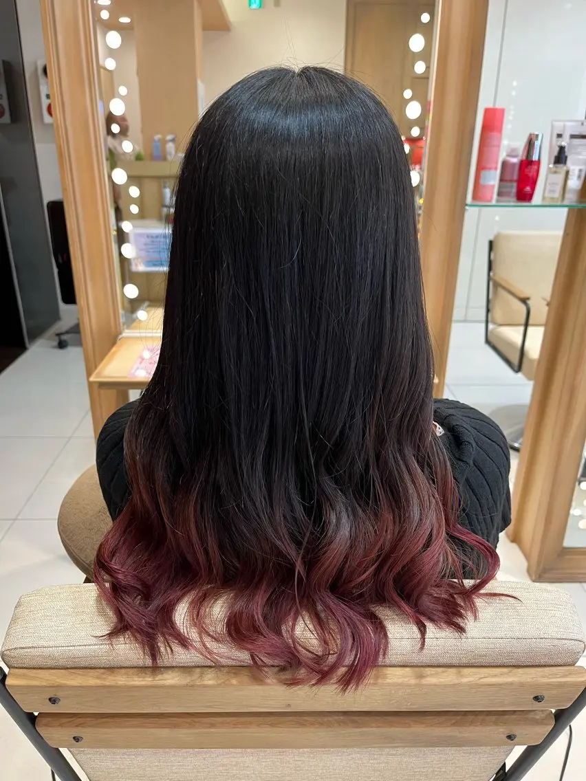 ロング カラー グラデーションカラー なつな/ 透明感カラーのヘアスタイル