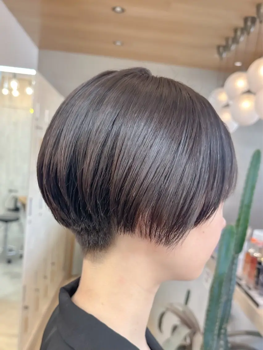 ショート カラー カット ヘアカラー トリートメント 巻ける縮毛矯正✨ ボブ/ショートともきのヘアスタイル