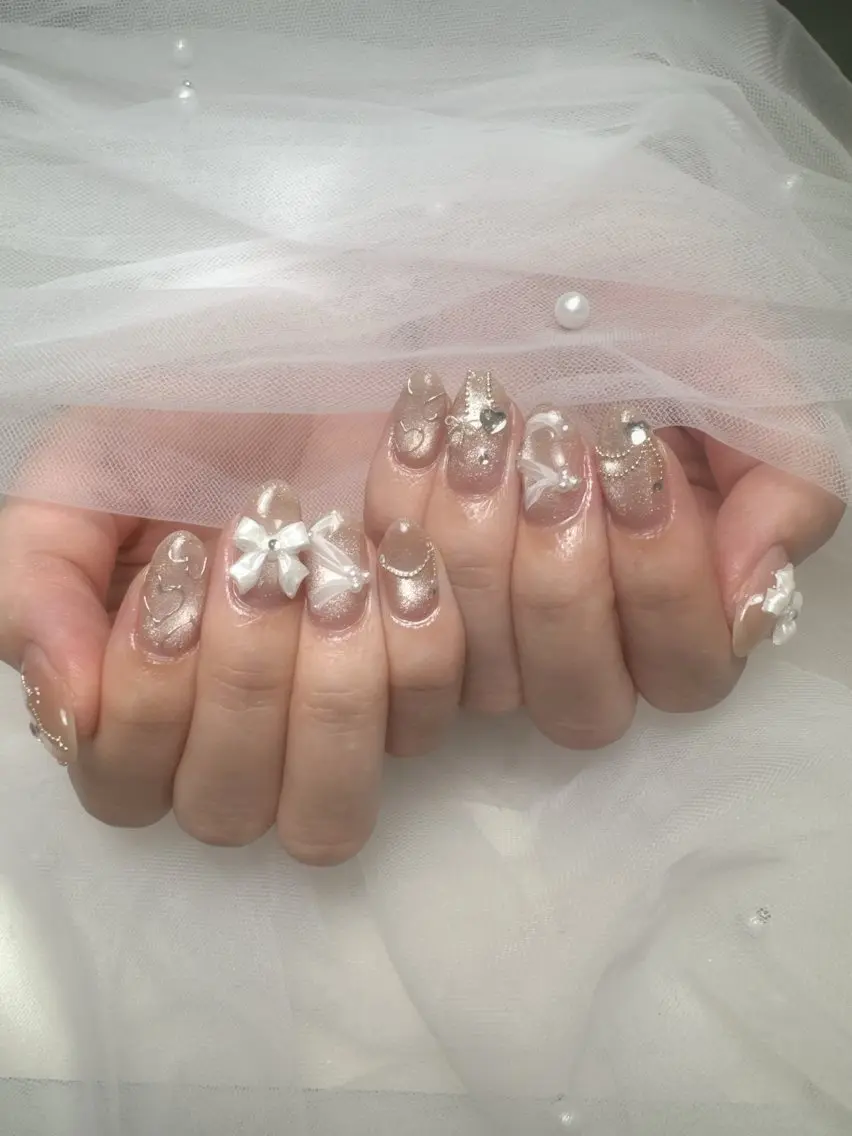 ネイル チークネイル ジェルネイル キラキラネイル 韓国ネイル 持ち込み Queeens nailのネイルデザイン