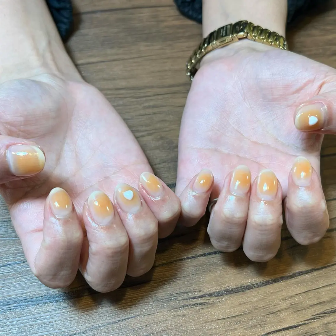 ネイル チークネイル ハンドネイル HENRIETTA NAILSALONのネイルデザイン