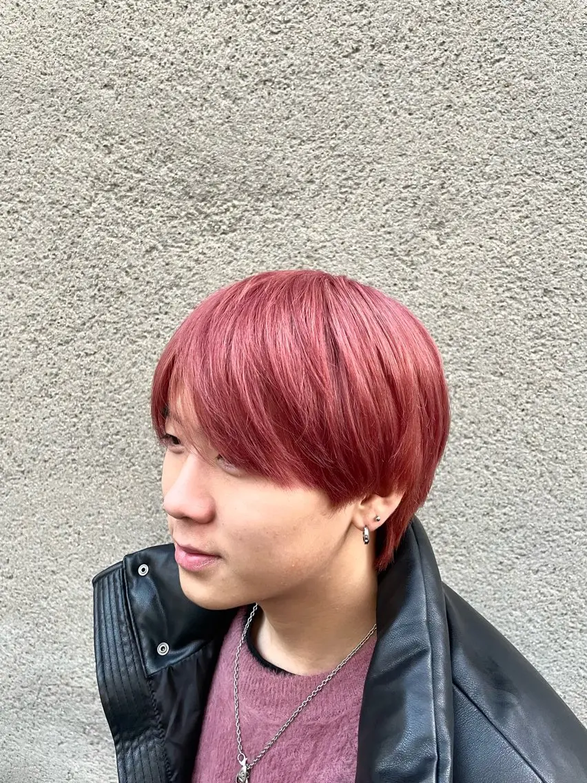 カラー メンズ メンズブリーチ メンズハイトーン ブリーチ ダブルカラー ハイトーンカラー ヘアカラー 慎太朗/パーマ/ボブ /センターパートのヘアスタイル