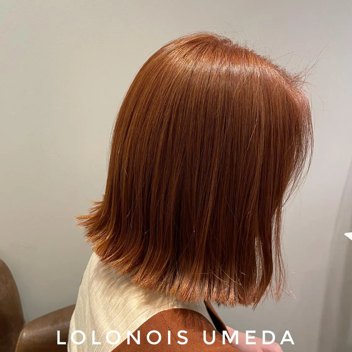 ミディアム カラー オレンジ Lolonois梅田 /Okazaki:)のヘアスタイル