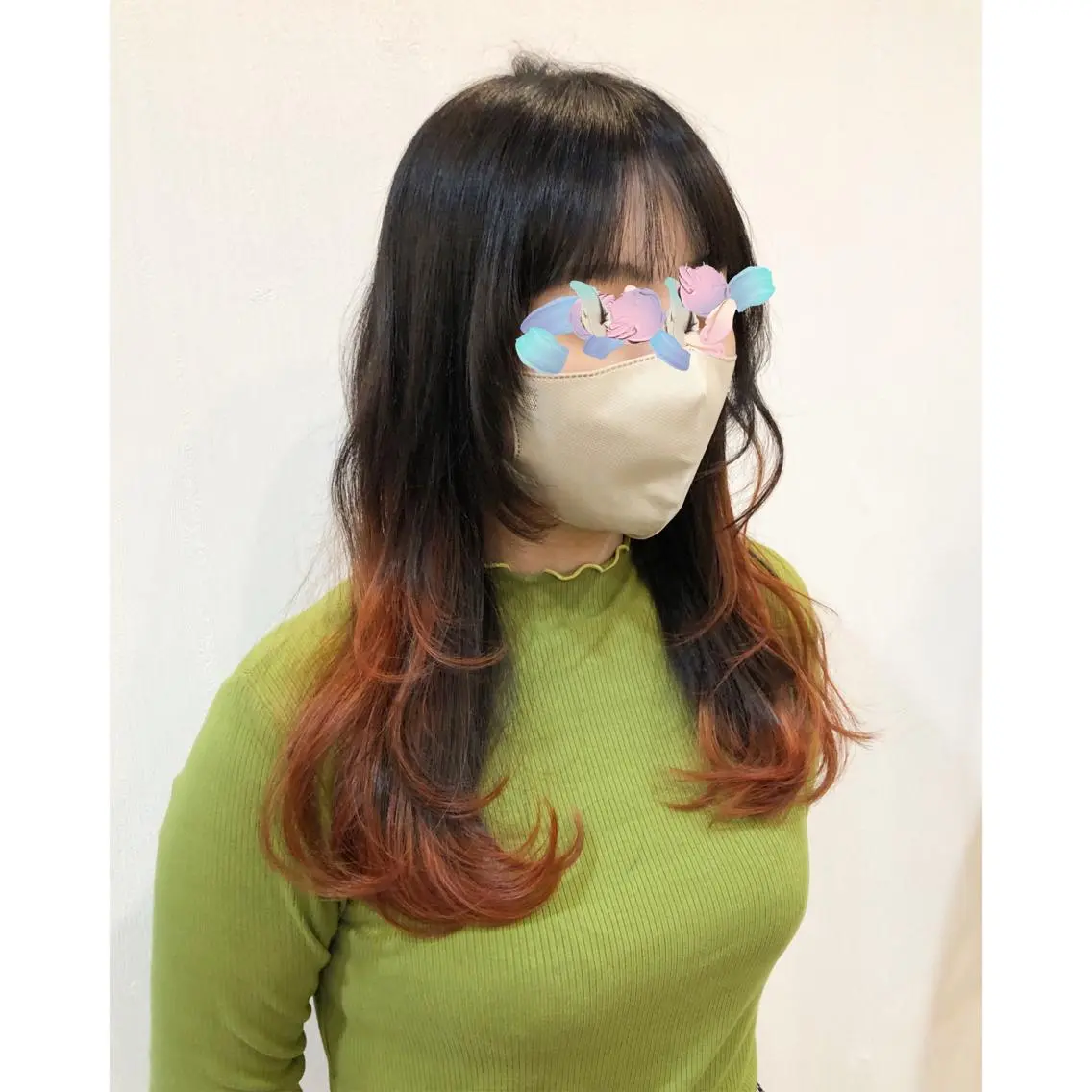 セミロング カラー 推しカラー✨ オタク美容師ユウカのヘアスタイル