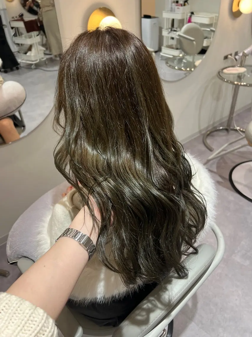 ロング ヘアカラー トリートメント 美髪✨艶髪✨髪質改善 カラー特化🌙鈴屋和のヘアスタイル