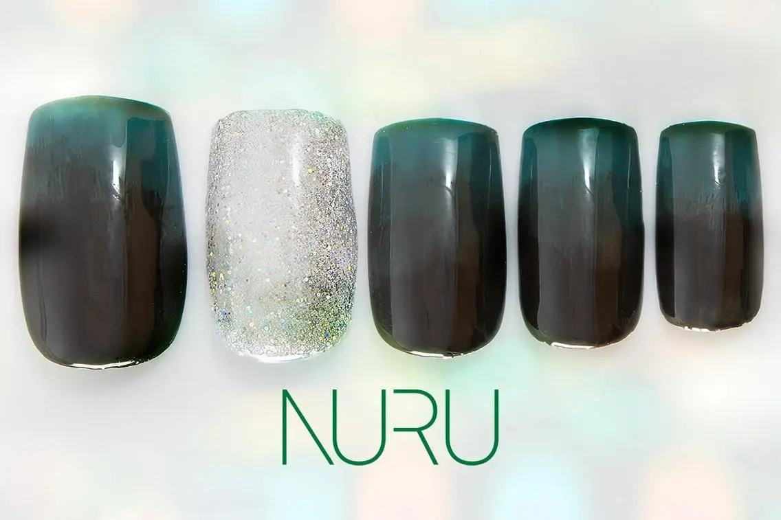 ネイル グラデーション NURU NAIL ヌルネイル新宿のネイルデザイン