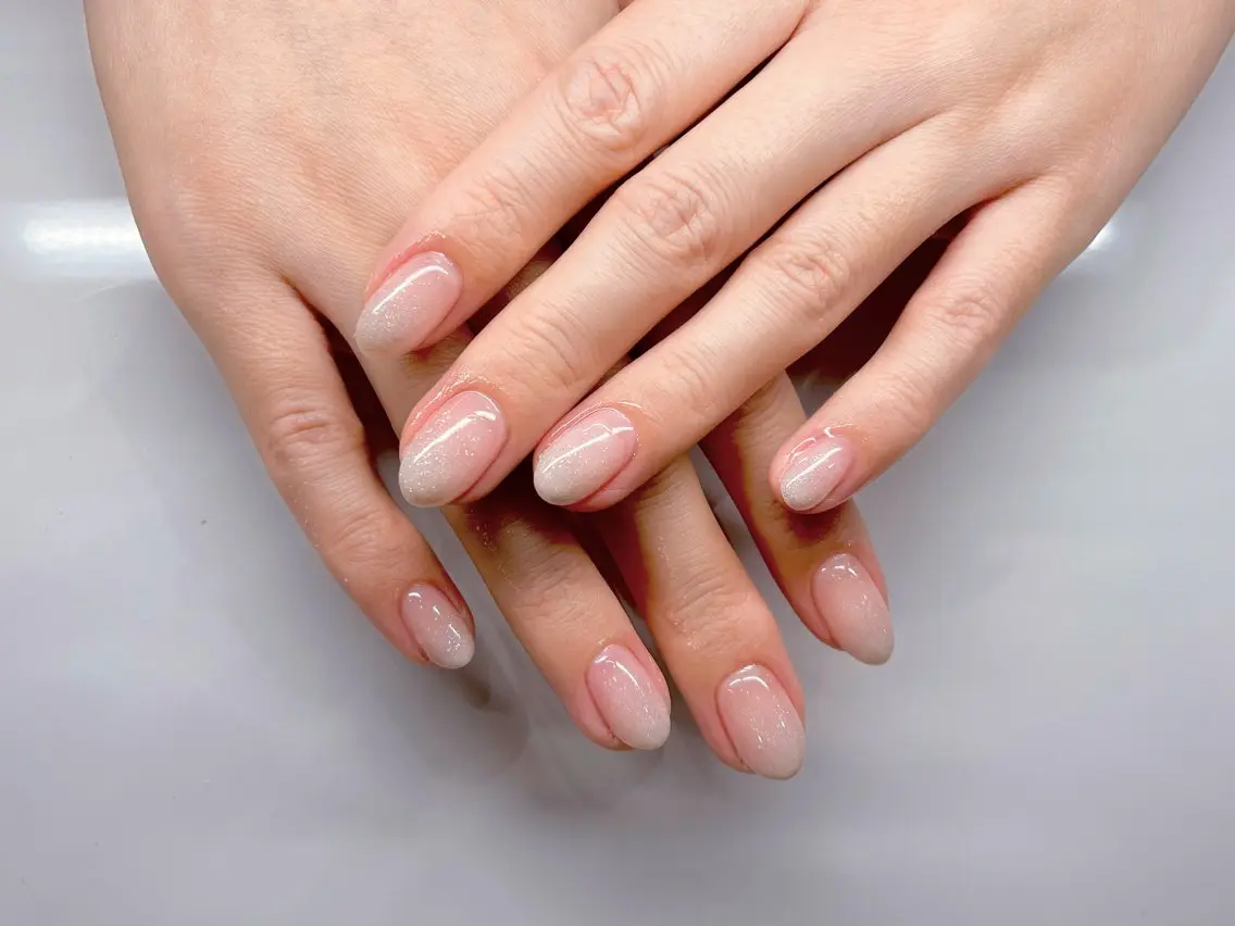 ネイル オーロラネイル フレンチネイル ガラスフレンチ ロングネイル マグネットネイル ハンドネイル XIMINANAIL SALON堀江店のネイルデザイン