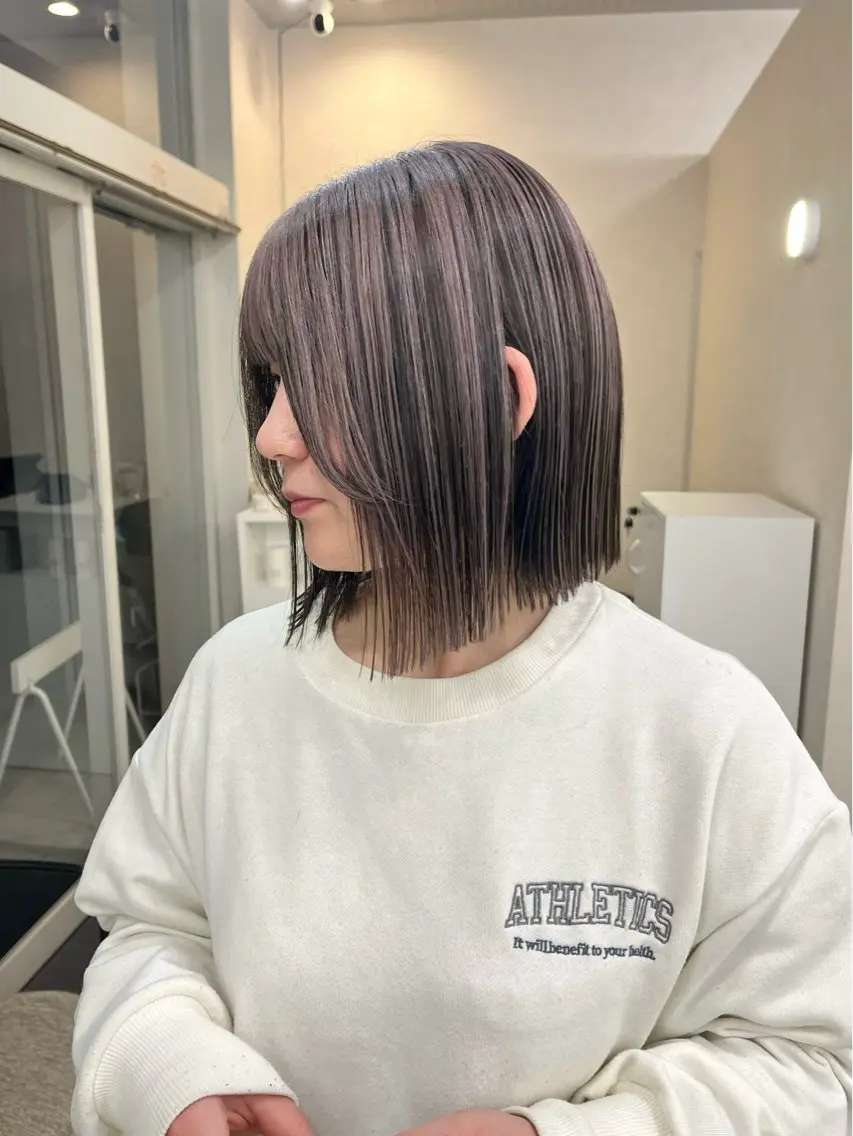 ミディアム カラー カット ヘアカラー 長山 茉白のヘアスタイル