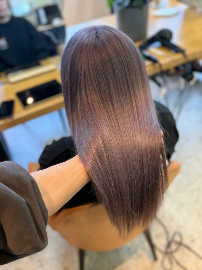 セミロング ))カラー特化(( 渡邉 怜のヘアスタイル